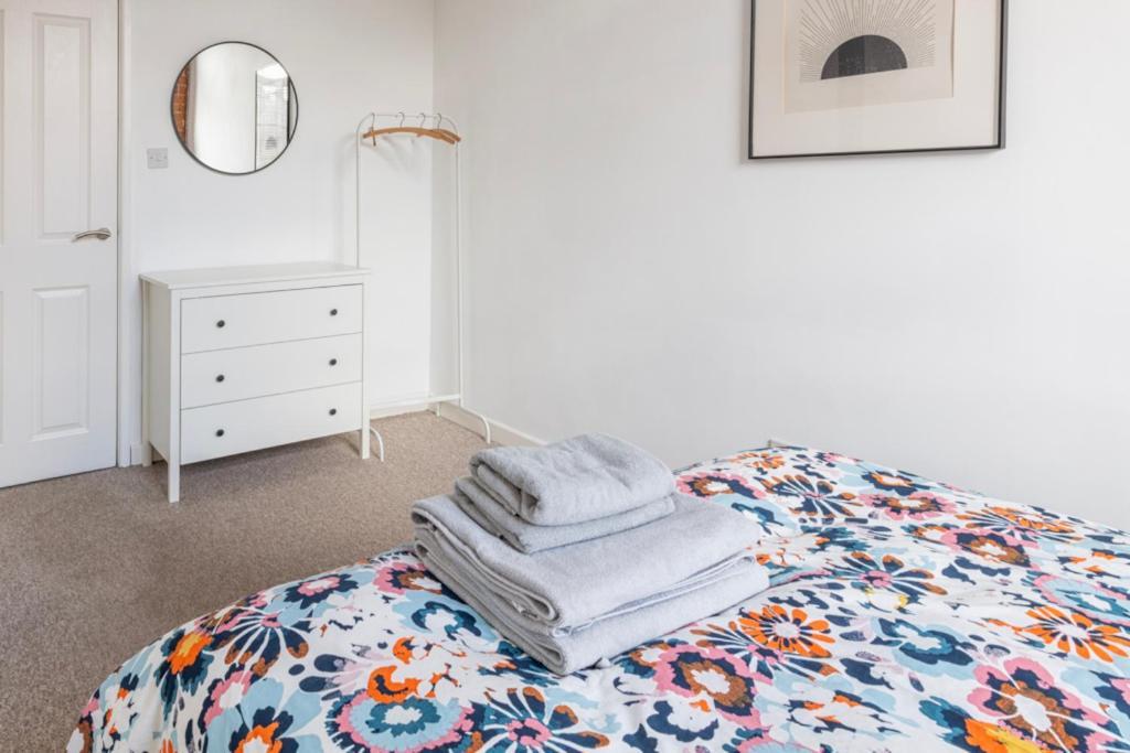 5 Mins Walk From Centre, Spacious City Apt, Open-Plan Nottingham Esterno foto