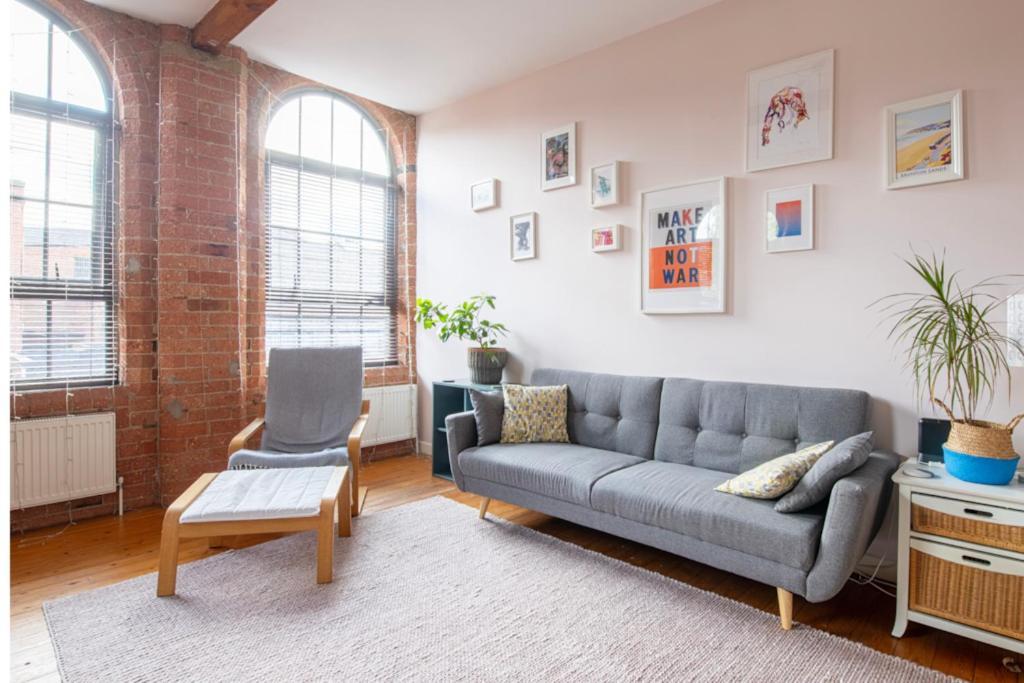 5 Mins Walk From Centre, Spacious City Apt, Open-Plan Nottingham Esterno foto